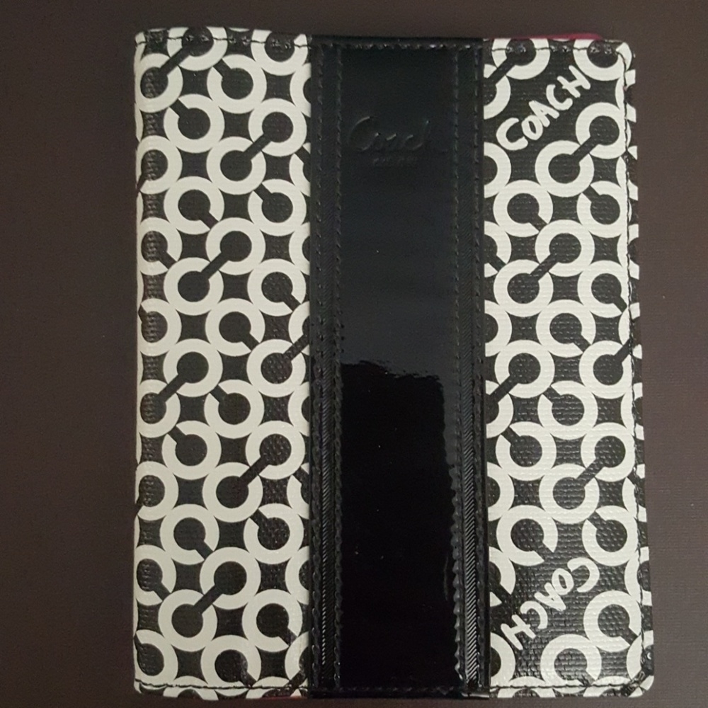 COACH PENELOPE OP PASSPORT WALLET F42208